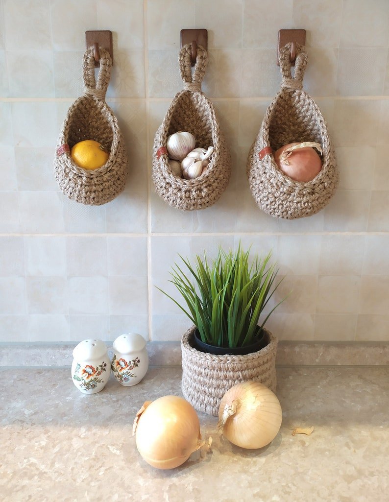 Wall Hanging Wicker Fruit and Vegetable Basket